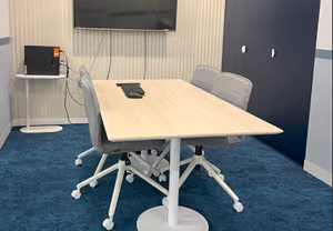 6 Person Shared Office