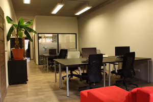1 Person Coworking Desk