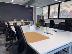 8 Person Private Office