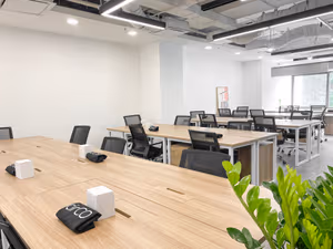 7 Person Private Office