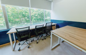 8 Person Private Office