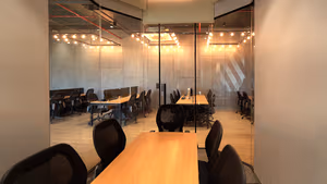 22 Person Coworking Desk