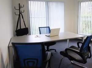 5 Person Private Office