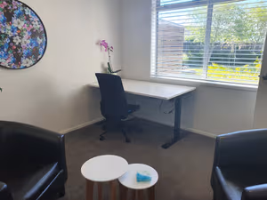 4 Person Coworking Desk