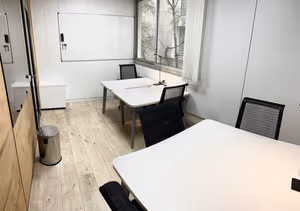 4 Person Private Office