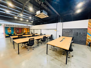 28 Person Private Office