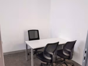 1 Person Private Office