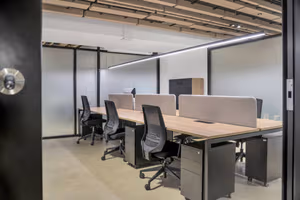 5 Person Coworking Desk