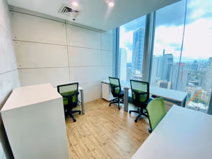 7 Person Private Office