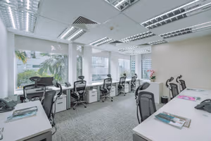 5 Person Private Office