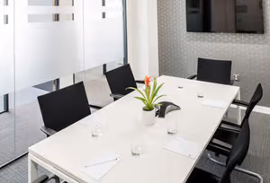 40 Person Private Office