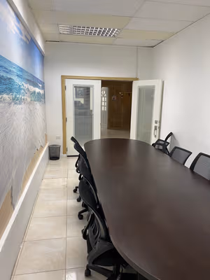 6 Person Coworking Desk