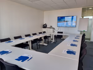 4 Person Private Office