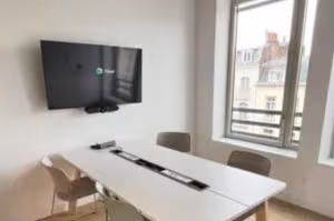 1 Person Private Office
