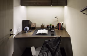 3 Person Private Office