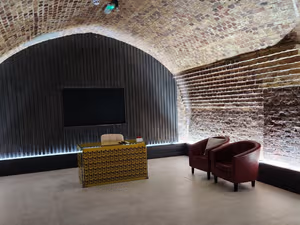 12 Person Private Office