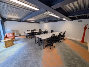 6 Person Coworking Desk