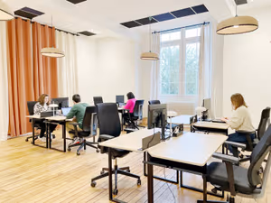 10 Person Private Office