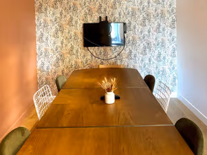 1 Person Coworking Desk