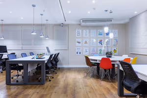 5 Person Coworking Desk