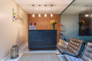 4 Person Coworking Desk