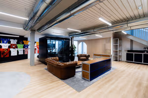 36 Person Private Office