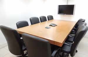 4 Person Coworking Desk