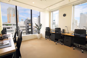5 Person Private Office