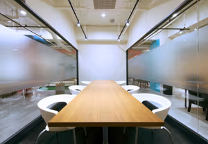 1 Person Coworking Desk