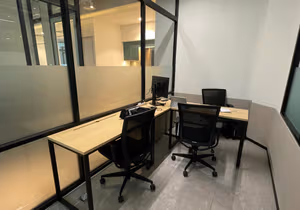 4 Person Private Office