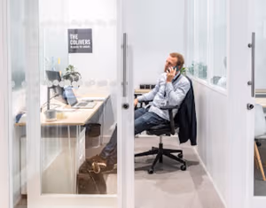 5 Person Coworking Desk