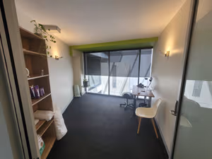 1 Person Private Office