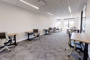 4 Person Coworking Desk