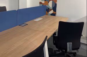1 Person Coworking Desk