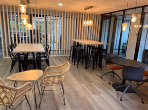 10 Person Private Office