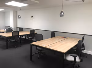 25 Person Private Office