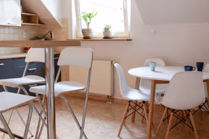 5 Person Coworking Desk