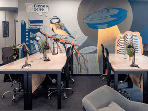 5 Person Coworking Desk