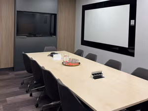 11 Person Private Office
