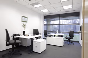 10 Person Private Office