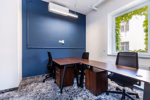 18 Person Private Office