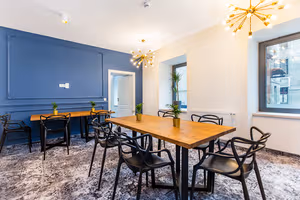 17 Person Private Office