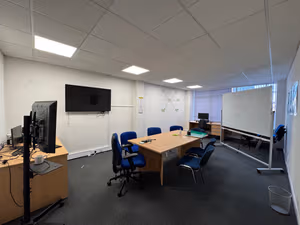 4 Person Private Office