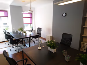 3 Person Coworking Desk