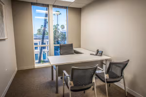 7 Person Private Office