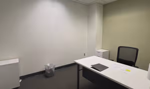 3 Person Private Office