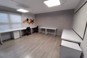 7 Person Private Office
