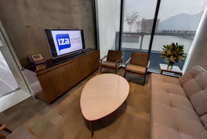 4 Person Coworking Desk