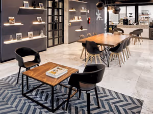 9 Person Private Office