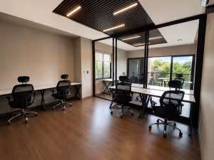 16 Person Private Office
